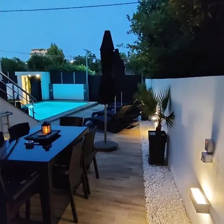 Apartment Anjo Pool Near The Athens Airport *